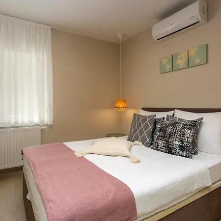 Vila Oleander - Malinska By Guide