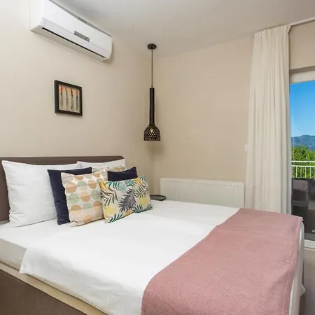 Vila Oleander - Malinska By Guide