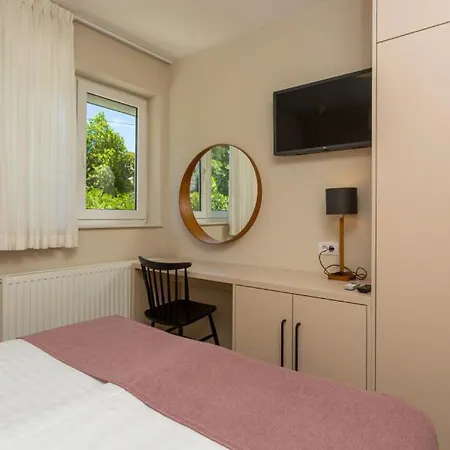 Oleander - Malinska By Guide Dobrinj