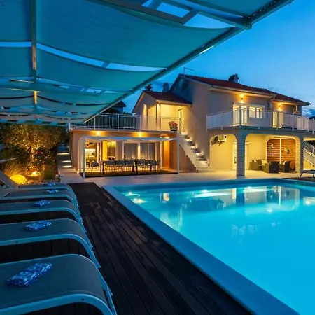 Oleander - Malinska By Guide Dobrinj