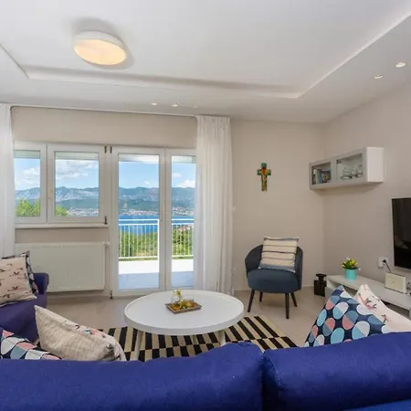 Oleander - Malinska By Guide