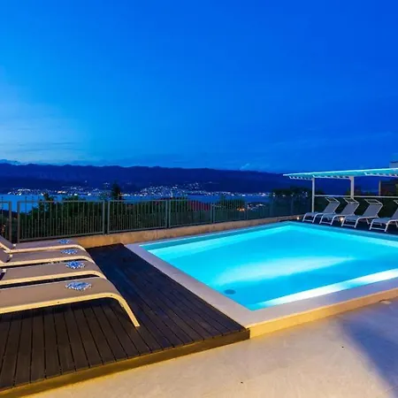 Vila Oleander - Malinska By Guide *