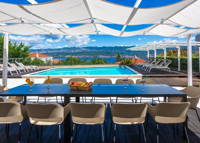 Villa Oleander - Malinska By Guide